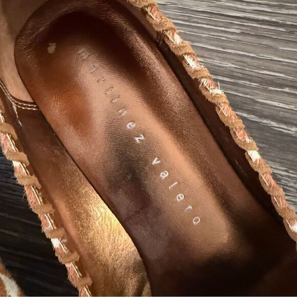 Martinez Valero Giraffe Print Shoes - Picture 5 of 9